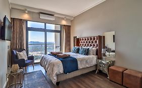 Menlyn Maine Unit 1420